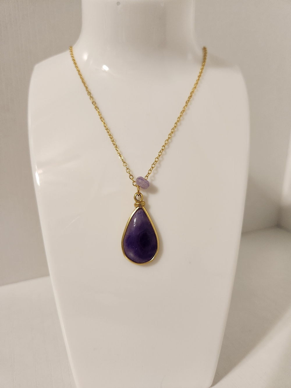 Gold Chain Necklace with Purple Teardrop Pendant